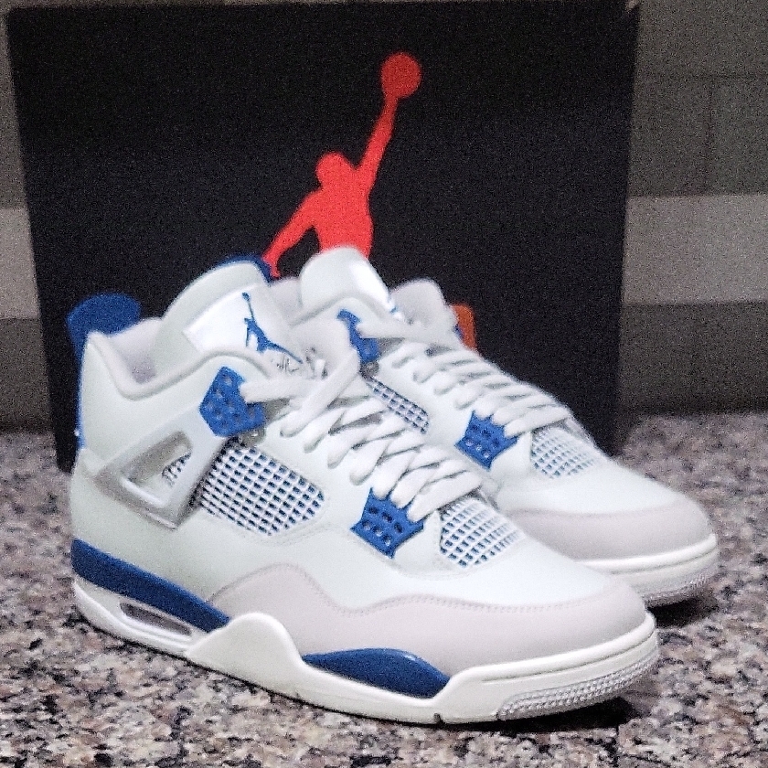 Jordan 4 Retro Military Blue